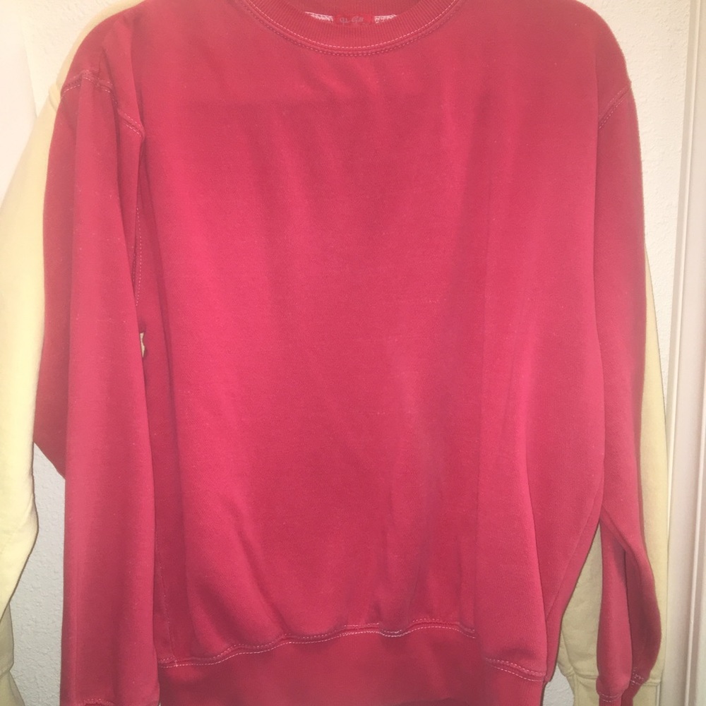 Brandy Melville crewneck